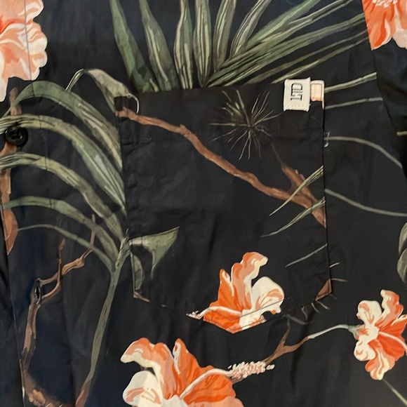 TeamLTD Living the Dream Flower button down short sleeve medium cotton shirt - Picture 3 of 7